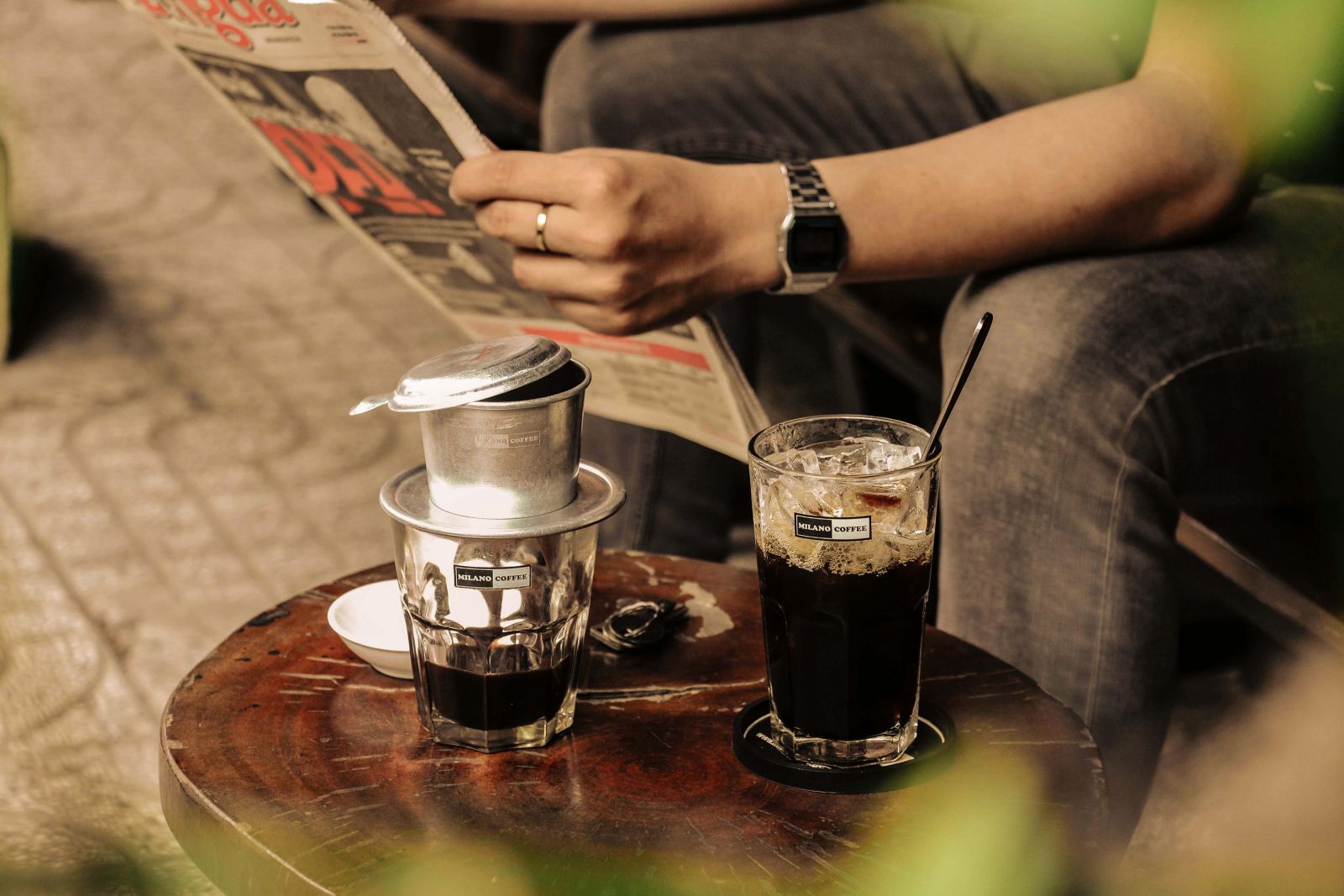 cafe-via-he.jpg
